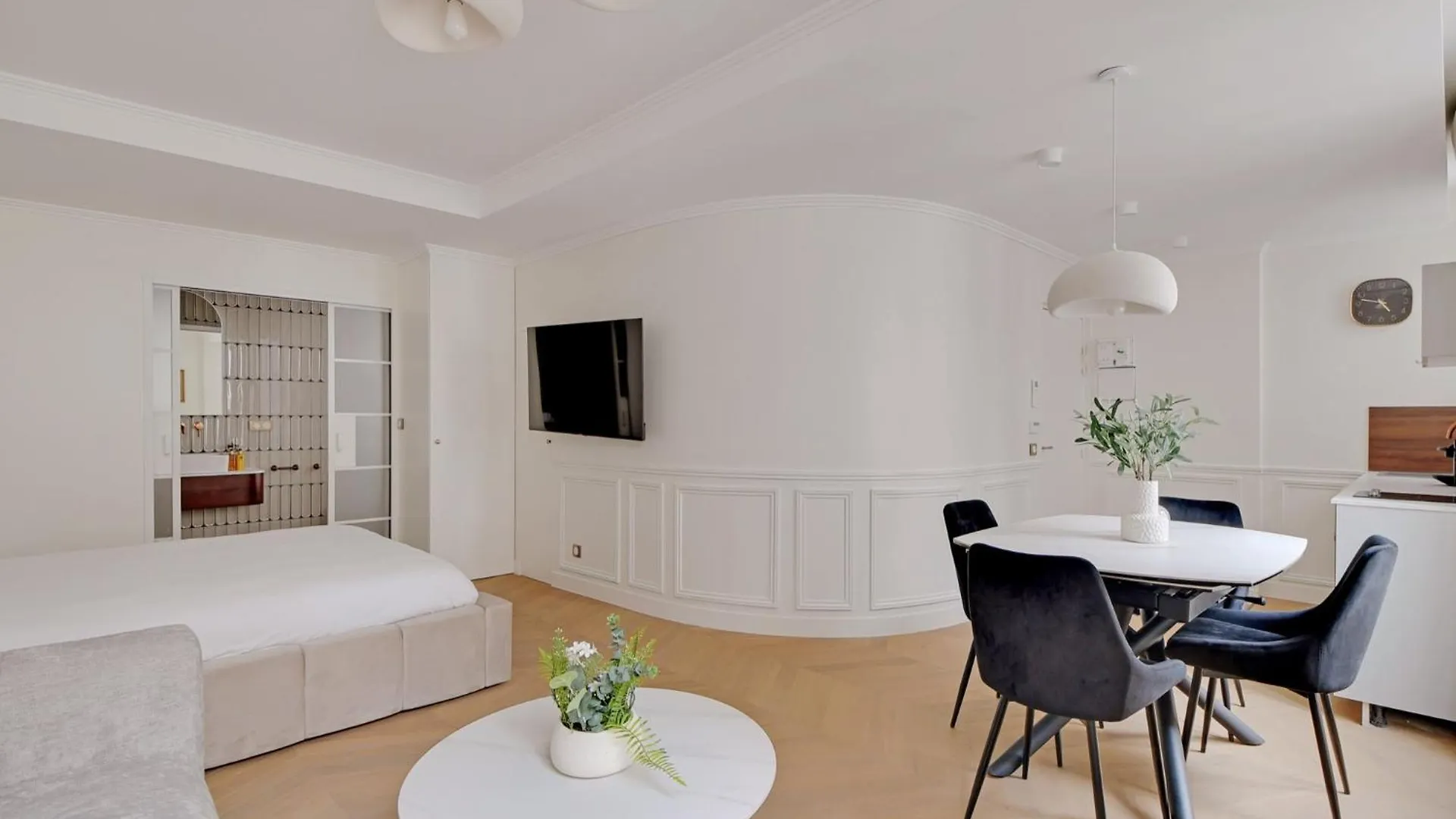 Pick A Flat'S Apartments In Montmartre- Rue Gauthey Parigi Francia