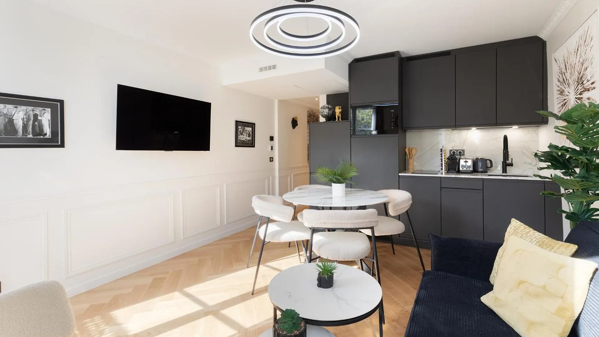 Pick A Flat'S Apartments In Montmartre- Rue Gauthey Parigi