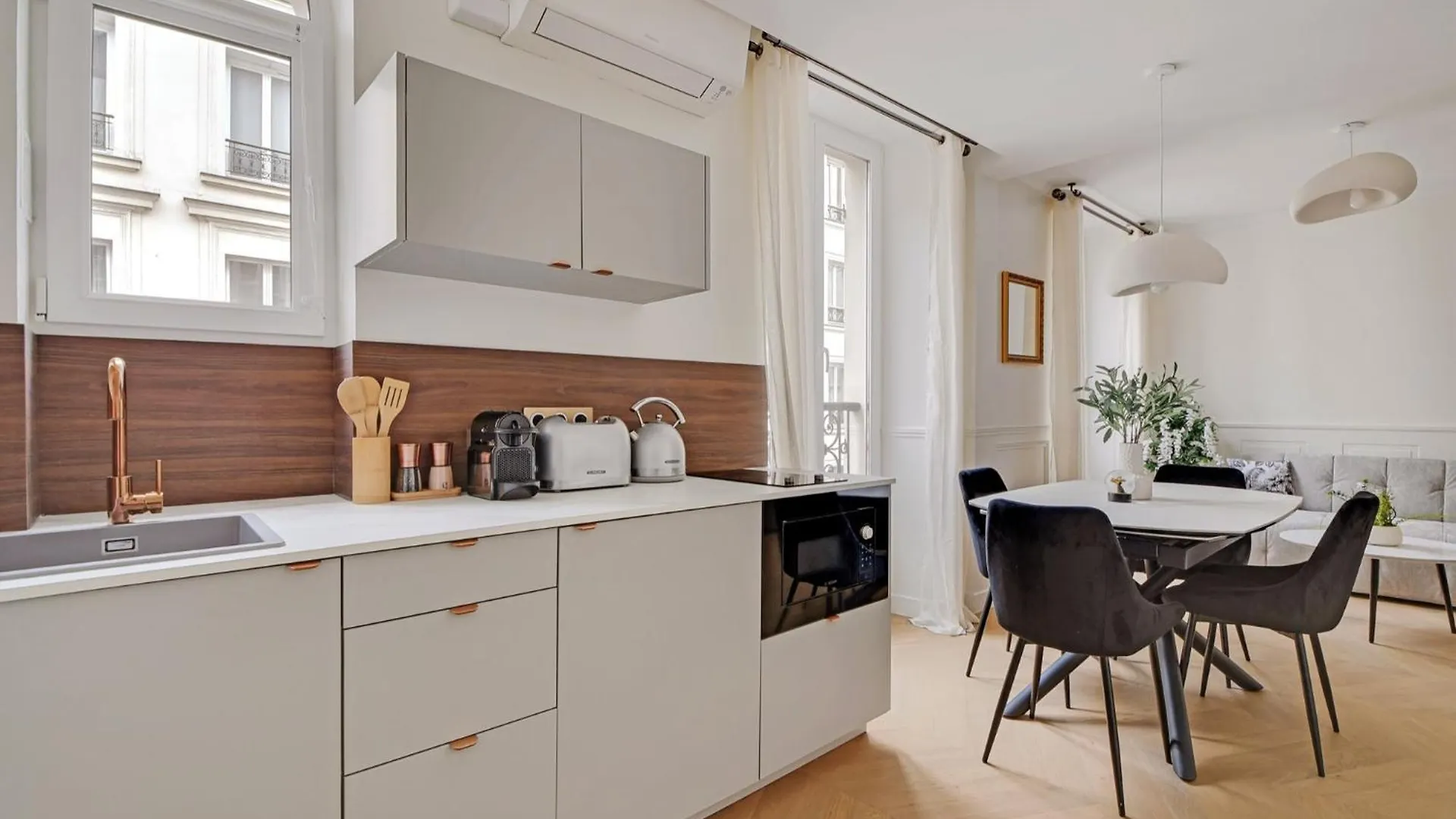 Pick A Flat'S Apartments In Montmartre- Rue Gauthey Paris